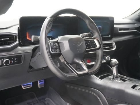 Used 2024 Ford Mustang GT Premium image 11