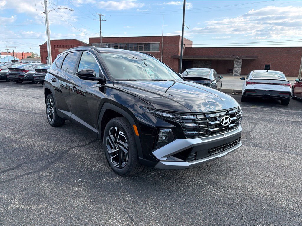 New 2026 Hyundai Tucson SEL Plus AWD/4WD image 1