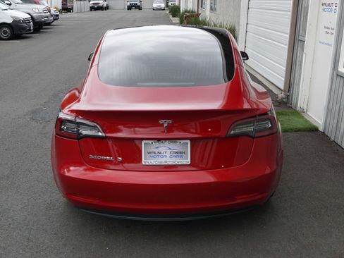 Used 2018 Tesla Model 3 Long Range image 13