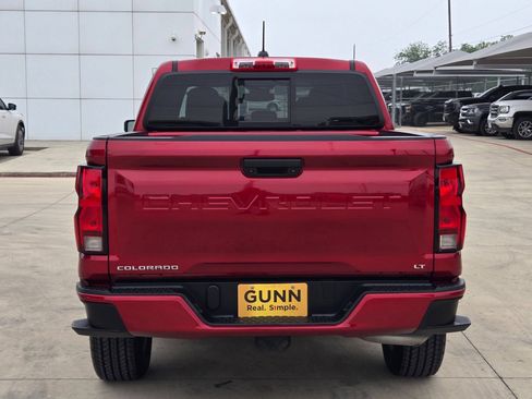 Used 2024 Chevrolet Colorado LT w/ LT Convenience Package RWD image 6