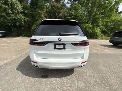 Used 2025 BMW X7 xDrive40i AWD/4WD image 7