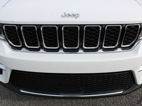 Used 2022 Jeep Grand Cherokee Limited image 53