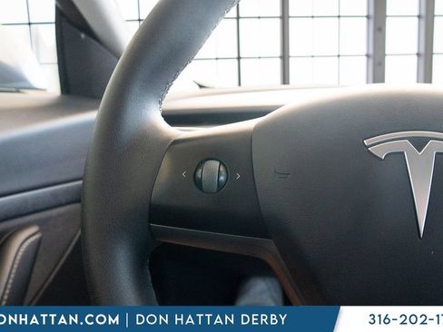 Used 2021 Tesla Model 3 Standard Range Plus RWD image 6