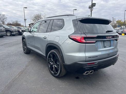 Used 2025 GMC Acadia Elevation w/ Black Edition image 3