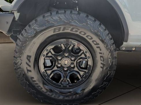 Used 2024 Ford Bronco Wildtrak AWD/4WD image 8