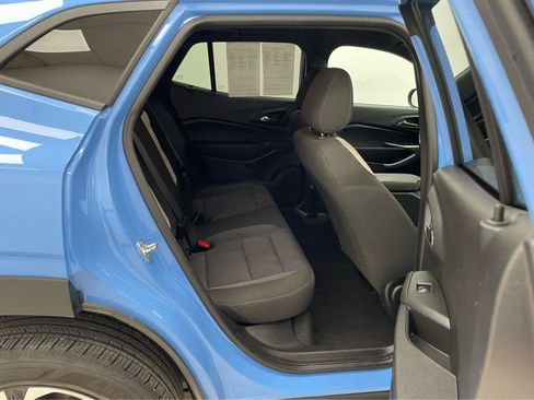 Certified 2024 Chevrolet Trax RS w/ Driver Confidence Package FWD image 12
