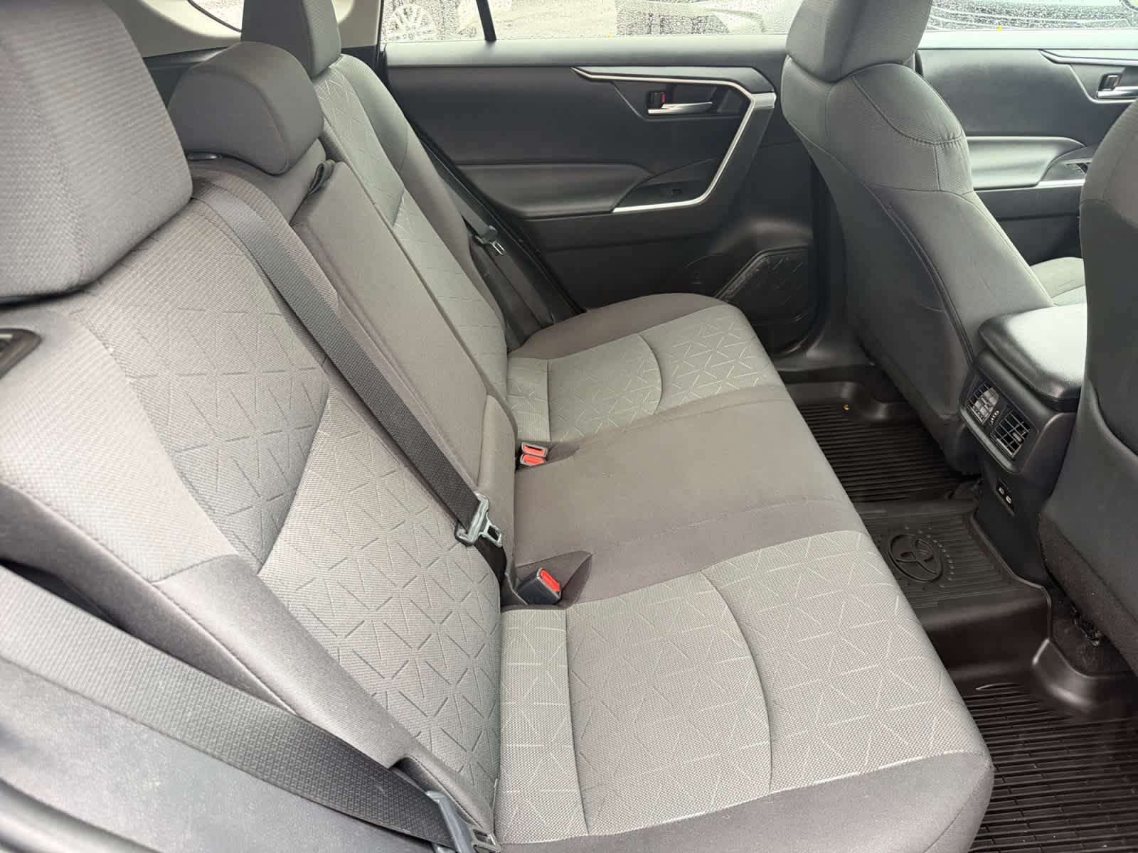 Used 2023 Toyota RAV4 XLE w/ Convenience Package AWD/4WD image 21