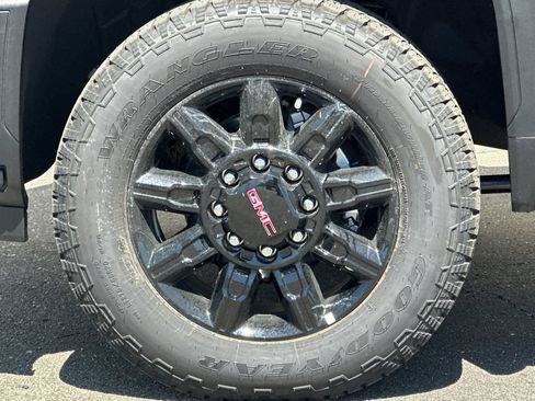 New 2026 GMC Sierra 3500 AT4 AWD/4WD image 26