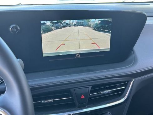 Used 2025 Buick Encore GX Preferred w/ Comfort Package FWD image 28