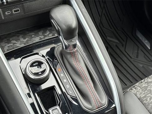 Used 2024 Chevrolet Colorado Z71 w/ Advanced Trailering Package image 26