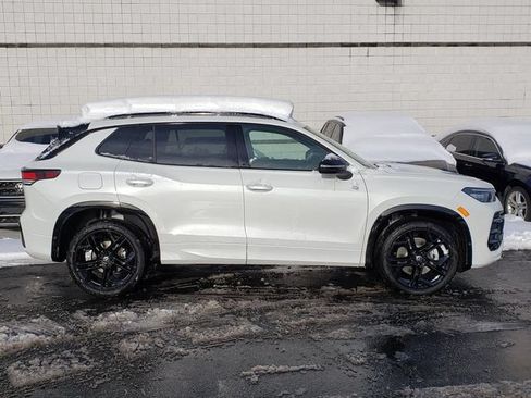New 2026 Volkswagen Tiguan SE R-Line AWD/4WD image 2