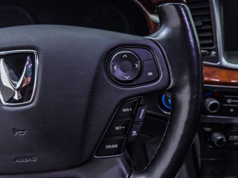 Used 2014 Hyundai Equus Signature image 34