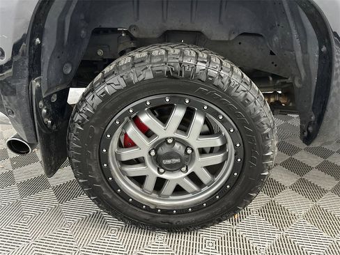 Used 2019 Toyota Tundra SR5 image 18