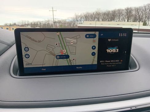 Used 2023 Acura MDX SH-AWD w/ Technology Package image 16