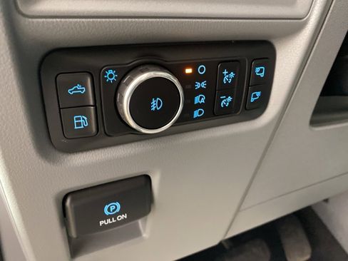 Used 2025 Ford F150 XLT w/ Equipment Group 302A MID image 18