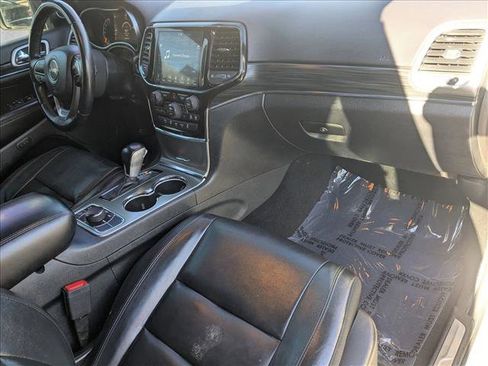 Used 2019 Jeep Grand Cherokee Limited image 24