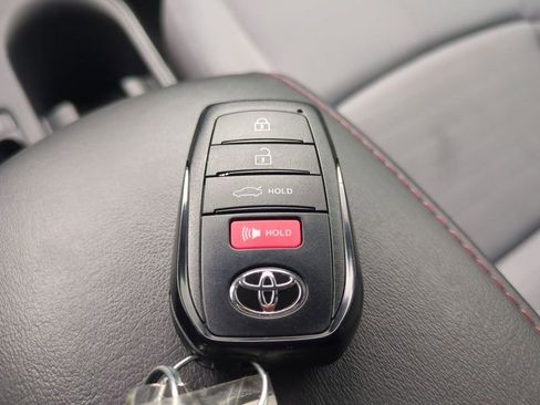 Used 2025 Toyota Corolla SE image 26