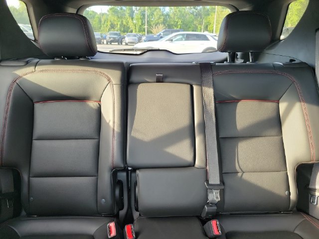 Used 2022 Chevrolet Equinox RS w/ RS Leather Package FWD image 17