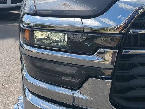 New 2026 RAM 3500 Big Horn AWD/4WD image 10
