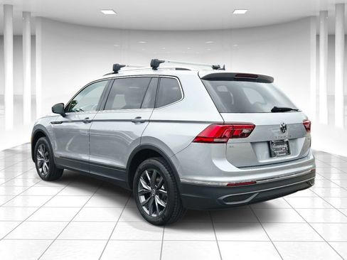 Used 2022 Volkswagen Tiguan SE AWD/4WD image 5