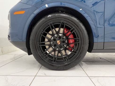 New 2026 Porsche Cayenne S image 16