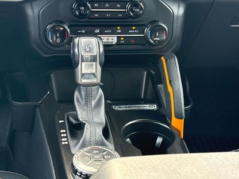 Used 2022 Ford Bronco Badlands image 18