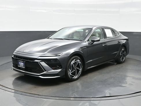 Certified 2026 Hyundai Sonata SEL AWD/4WD image 2