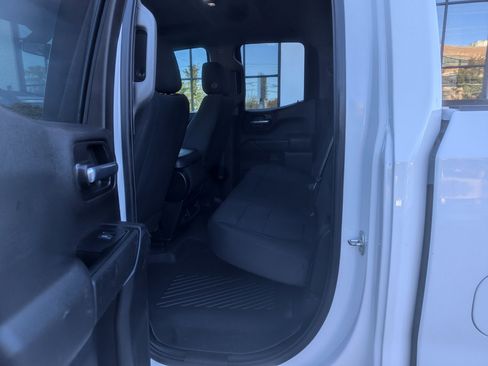 Used 2021 Chevrolet Silverado 1500 Custom image 36