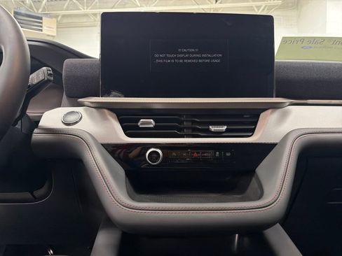 New 2026 Ford Explorer Active RWD image 21