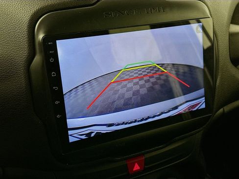 Certified 2017 Jeep Renegade Trailhawk image 19