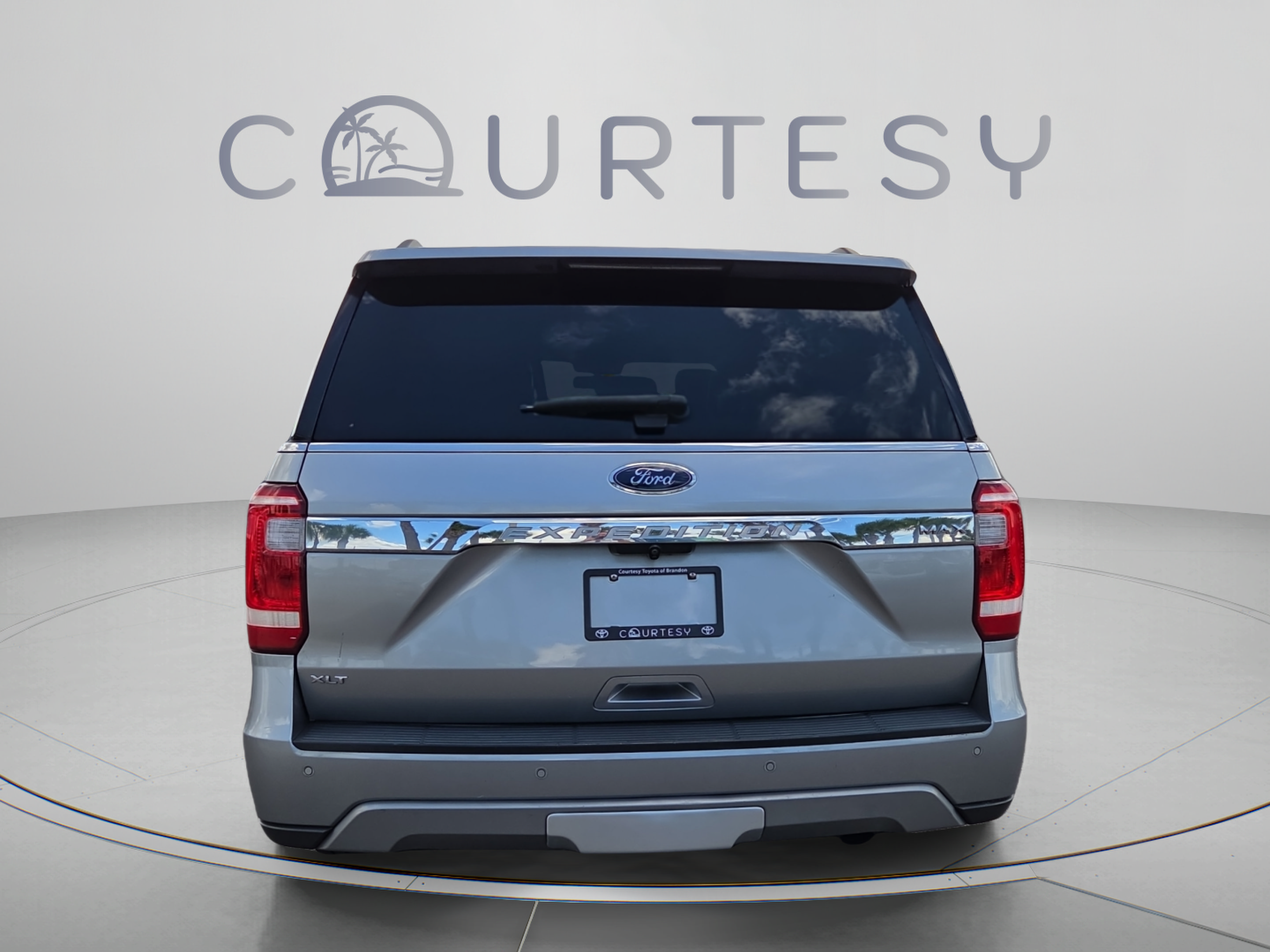 Used 2021 Ford Expedition Max XLT RWD image 4