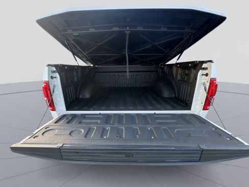 Used 2015 Ford F150 Platinum w/ Equipment Group 701A Luxury image 25