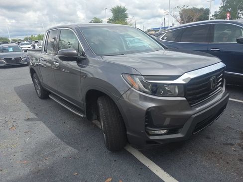 Used 2023 Honda Ridgeline RTL-E image 2