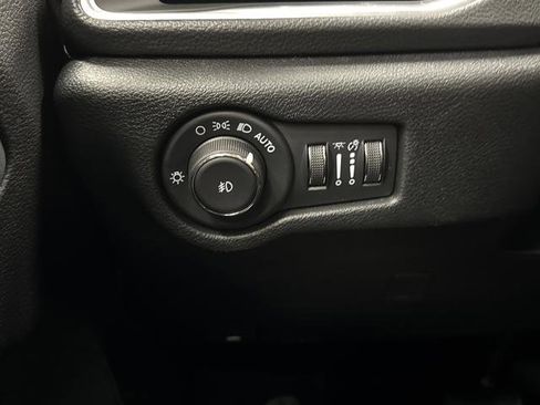 New 2026 Chrysler Pacifica Limited w/ Trailer Tow Group image 25