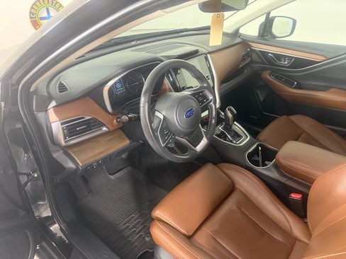 Used 2021 Subaru Outback Touring AWD/4WD image 8