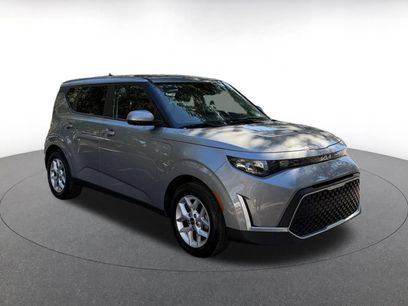 Used 2025 Kia Soul LX w/ LX Technology Package