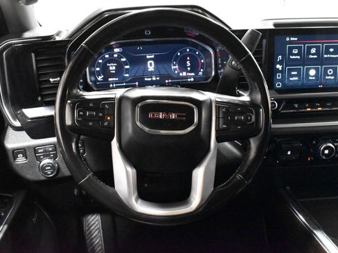 Used 2024 GMC Sierra 2500 SLT w/ SLT Convenience Package image 8