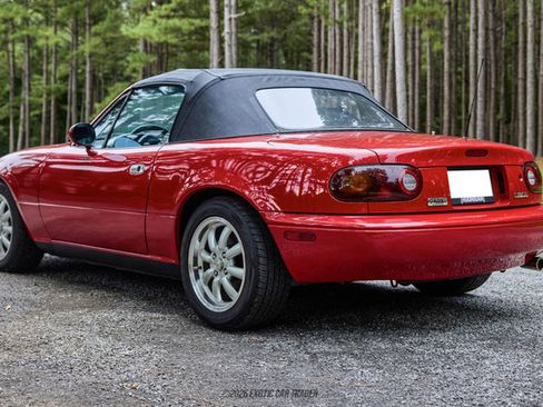 Used 1990 MAZDA MX-5 Miata RWD image 14