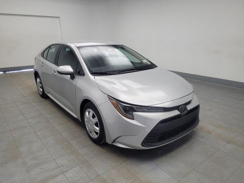 Used 2023 Toyota Corolla LE image 13