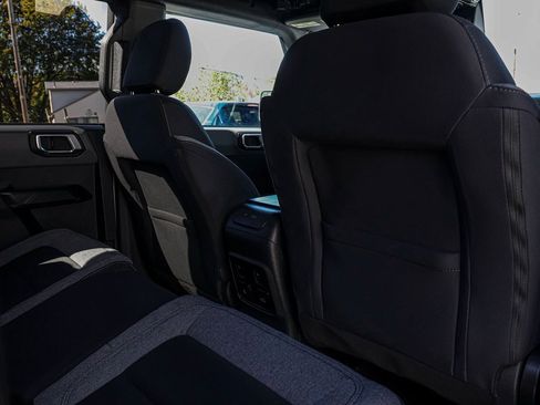 Used 2022 Ford Bronco Big Bend image 32