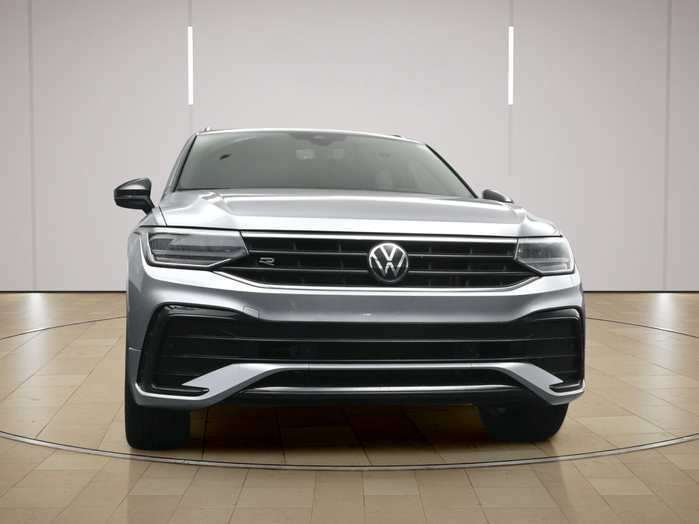 Used 2024 Volkswagen Tiguan SE R-Line FWD image 24