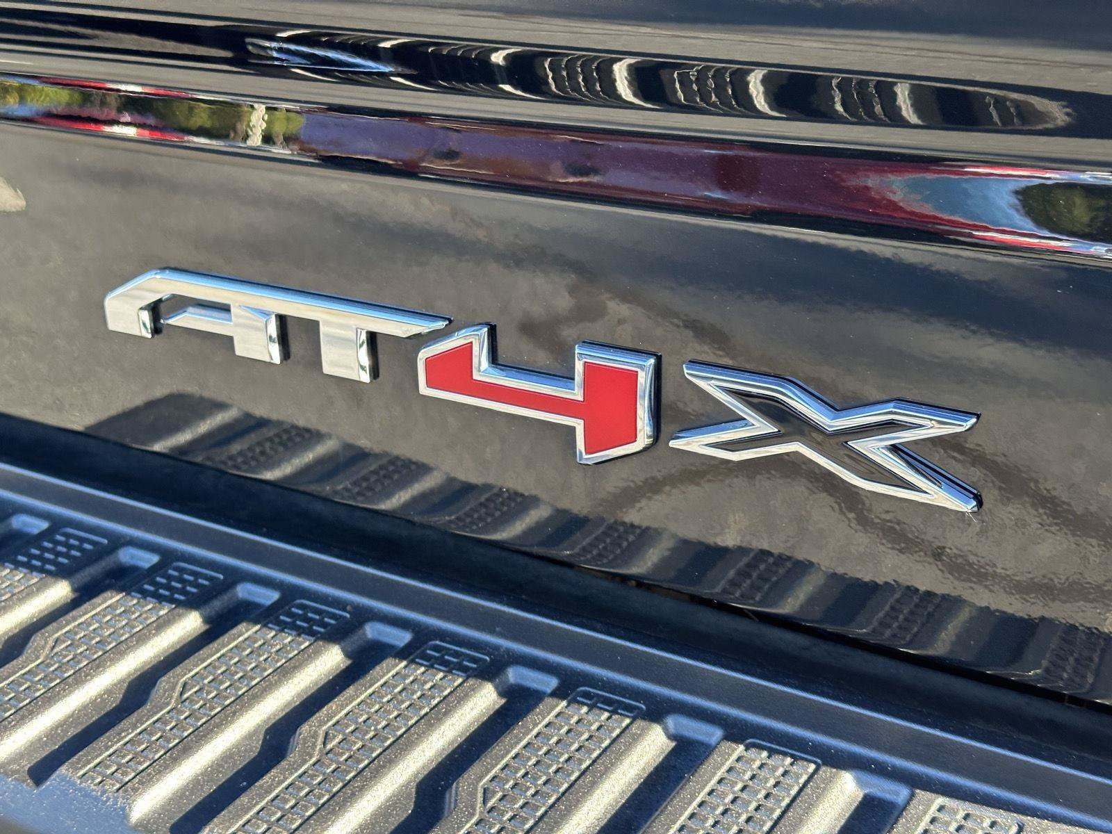 Used 2023 GMC Sierra 1500 AT4X AWD/4WD image 10