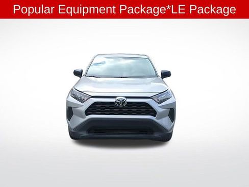Used 2022 Toyota RAV4 LE image 2