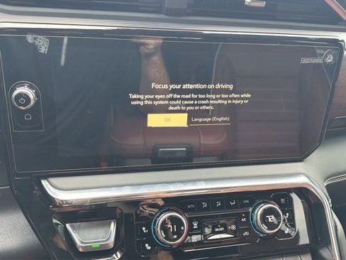 Used 2026 GMC Sierra 3500 Denali Ultimate image 28