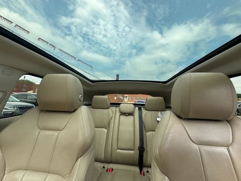 Used 2018 Land Rover Range Rover Evoque AWD/4WD image 7
