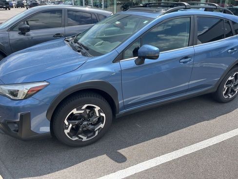 Used 2021 Subaru Crosstrek 2.5i Limited w/ Moonroof Package 2 AWD/4WD image 3