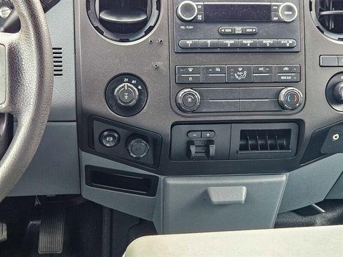 Used 2015 Ford F350 XL w/ Power Equipment Group image 19