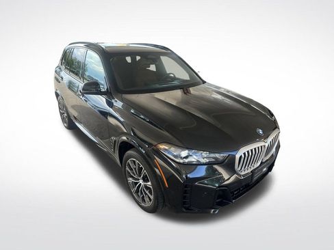 Used 2024 BMW X5 xDrive40i w/ M Sport Package AWD/4WD image 39