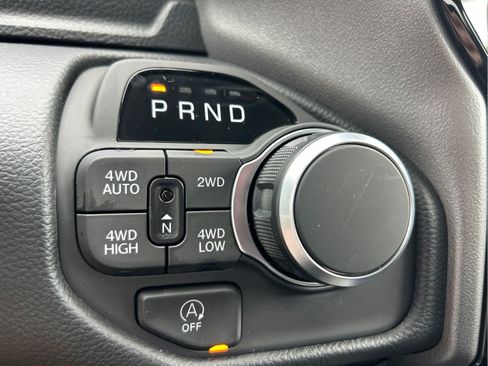 New 2026 RAM 1500 Big Horn AWD/4WD image 18