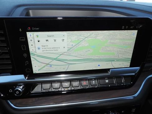 Used 2025 GMC Sierra 2500 SLT w/ SLT Convenience Package image 28